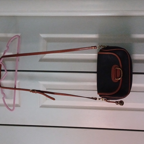 Dooney & Bourke Pebbled Leather Black/ Brown Leather  Crossbody - Picture 4 of 11